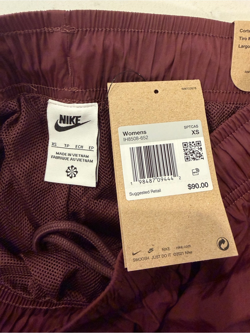 Nike Womens Burgundy Crush Wide Leg Track Pants Size XS NWT $90 IH8508-652 NWT - Picture 5 of 12